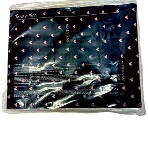 Brand new Mary Kay Roll-up makeup travel bag.